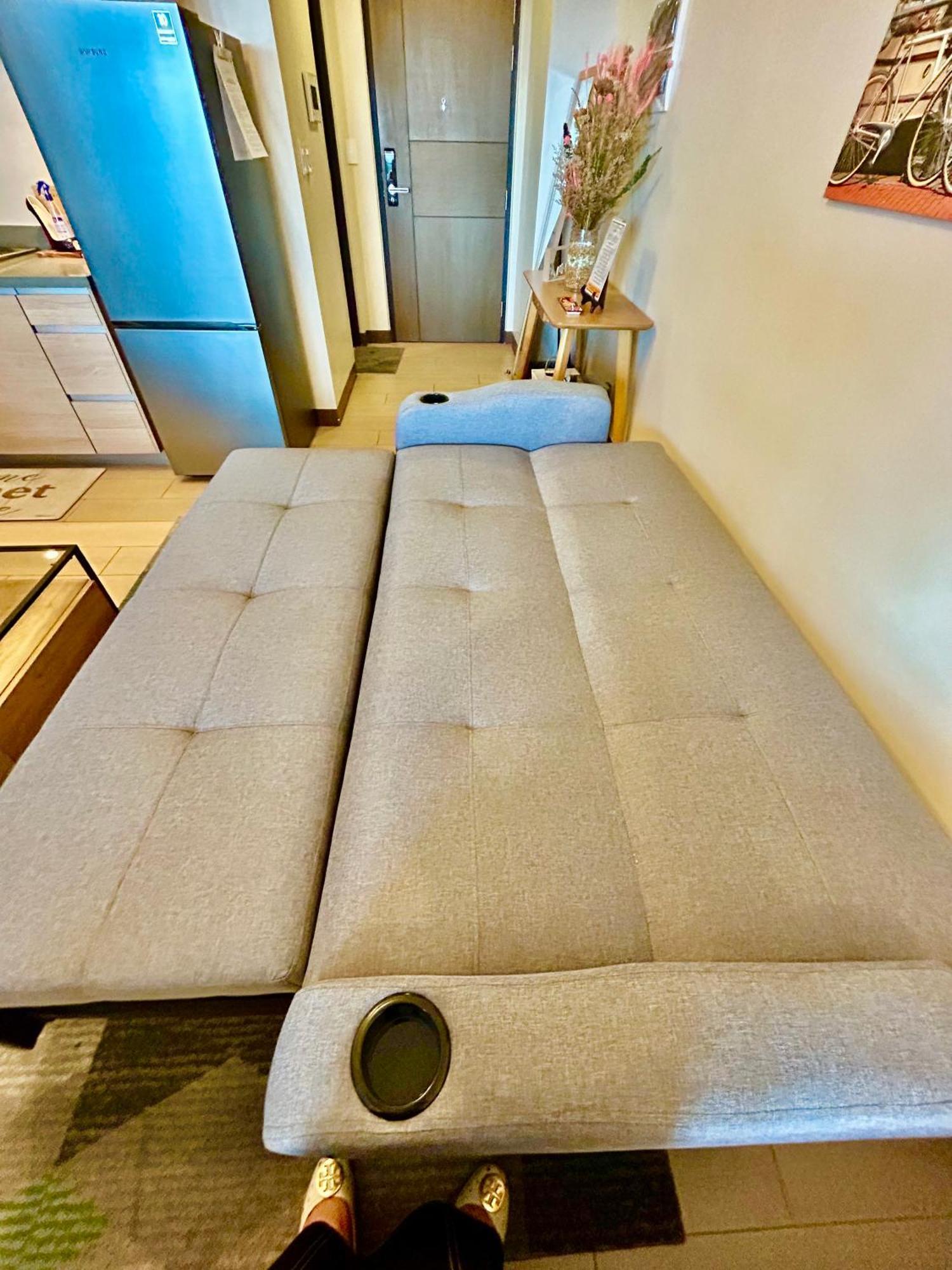 Luxury Bgc Condo In Taguig, Mckinley - Covered Parking And Wifi Free Exteriér fotografie